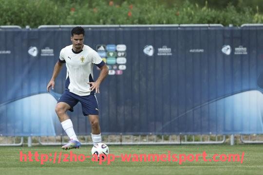 完美体育官方入口-世俱杯球员入场鞋重量限制标准及其执行情况